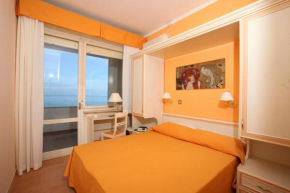 Hotel Hollywood Senigallia